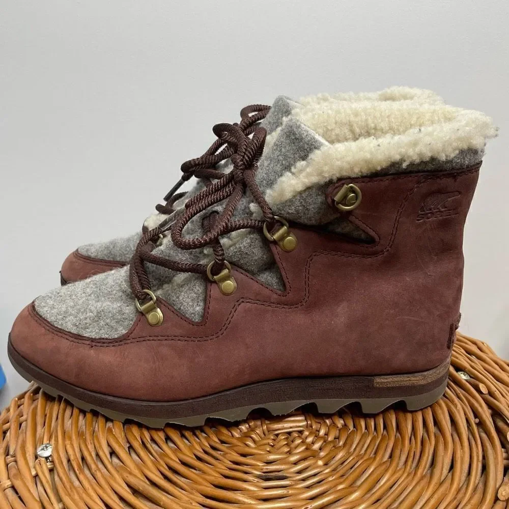 Sorel Joan of Arctic Sneakchic Alpine Holiday Boot Fleece Brown Gray 9 Winter